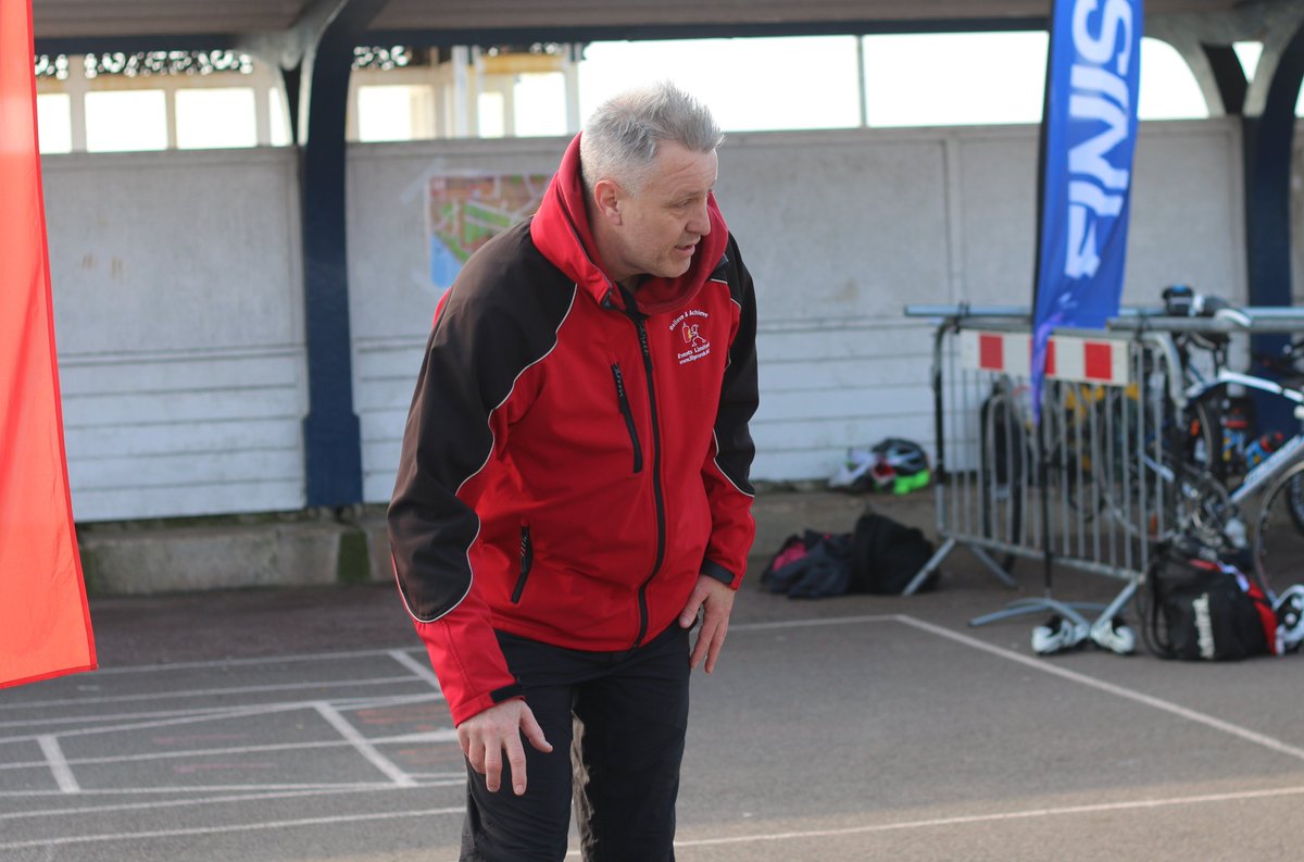 david_brawn's tweet photo. #Pics2015 - from March @runpompey @Robbiefitpro in #Portsmouthduathlon mode https://t.co/aKJhlTj2M3
