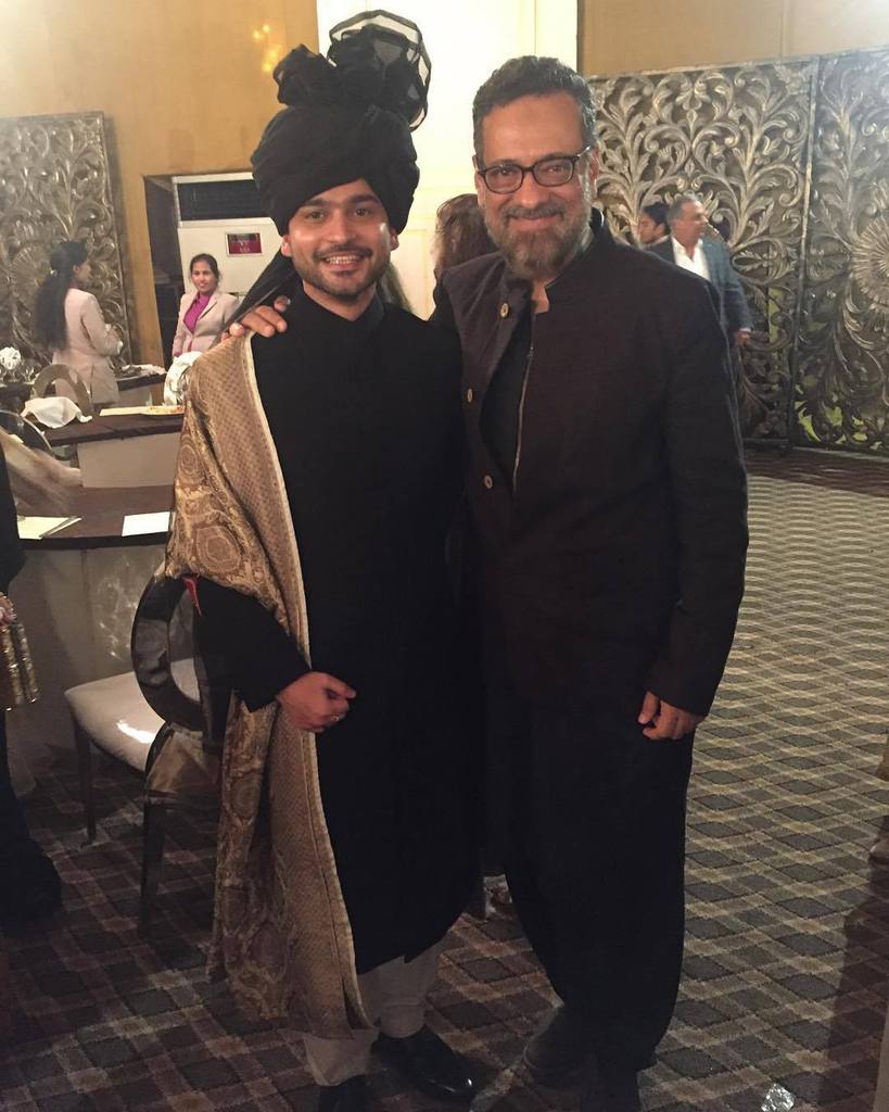 RaheelARao's tweet photo. Men in black: #ZaheerAbbas in/with #AmirAdnan @amiradnandesign @zaheerabbasofficial #Zahee… https://t.co/QgaTQ71Igb https://t.co/Ql8PizvL45