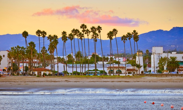 BestFamilyTrips's tweet photo. Stay at Inn at East Beach in Santa Barbara, CA. Dates into April. https://t.co/r7gcg3YBuG https://t.co/z2hJ5x5pQE