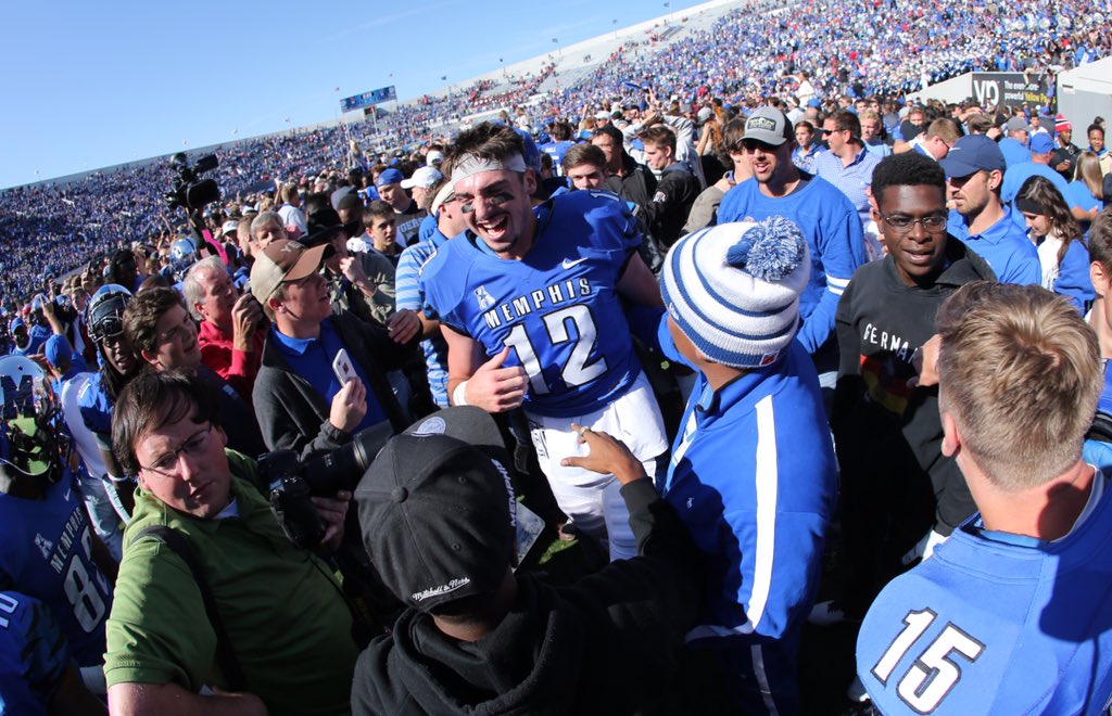UofMemphis18's tweet photo. Still. 19 wins in the past two seasons. Thank You Paxton. #GTG https://t.co/SyzQvpu8If