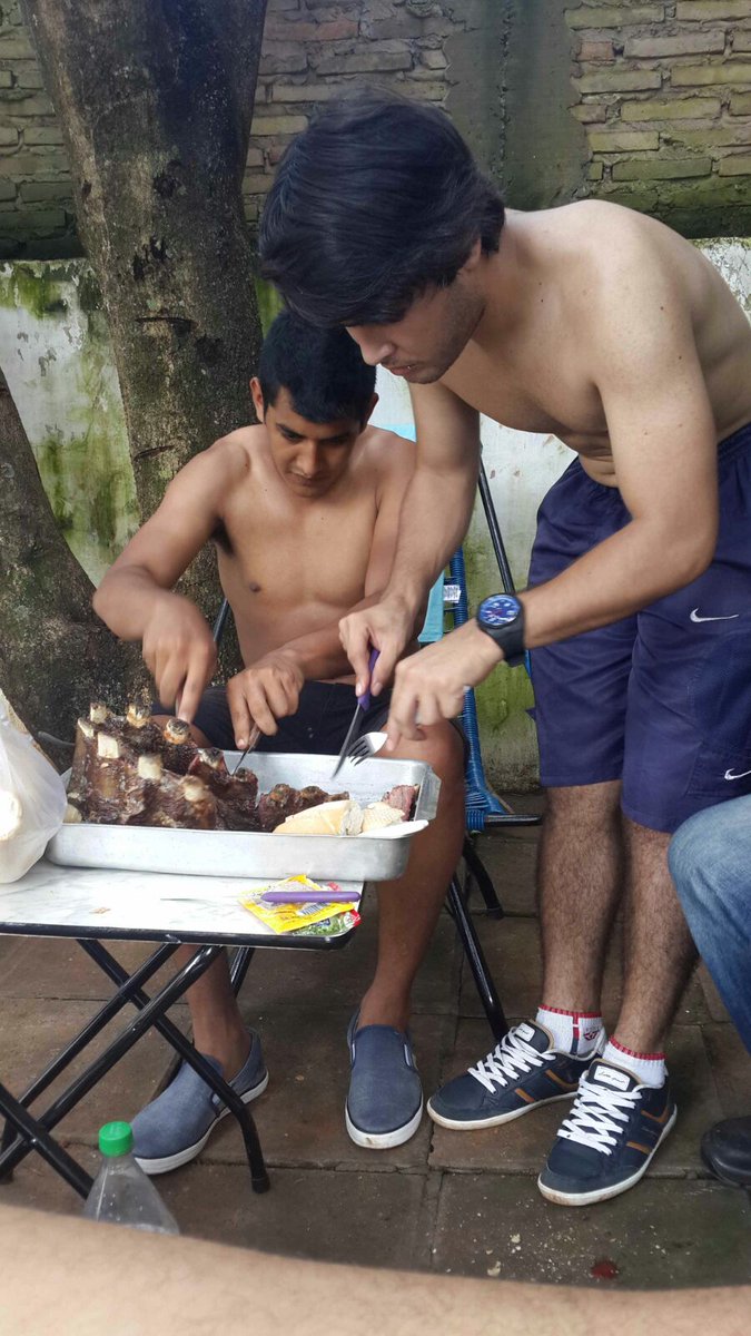 shake04FC's tweet photo. Hoy terminamos la pretemporada con el asado de fin de año. https://t.co/2CsvafUpSz