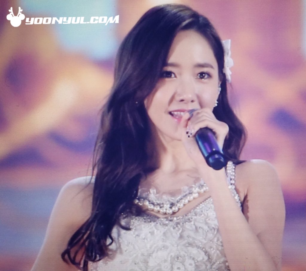 breath_yoonyul's tweet photo. 151230 KBS 가요대축제 윤아 ❤️ https://t.co/RNLgiaPW4q