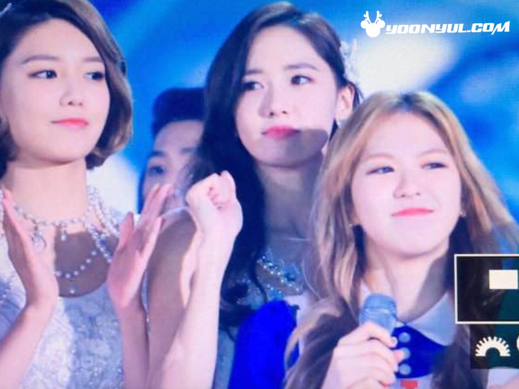 breath_yoonyul's tweet photo. 151230 KBS 가요대축제 윤아 ❤️ https://t.co/RNLgiaPW4q