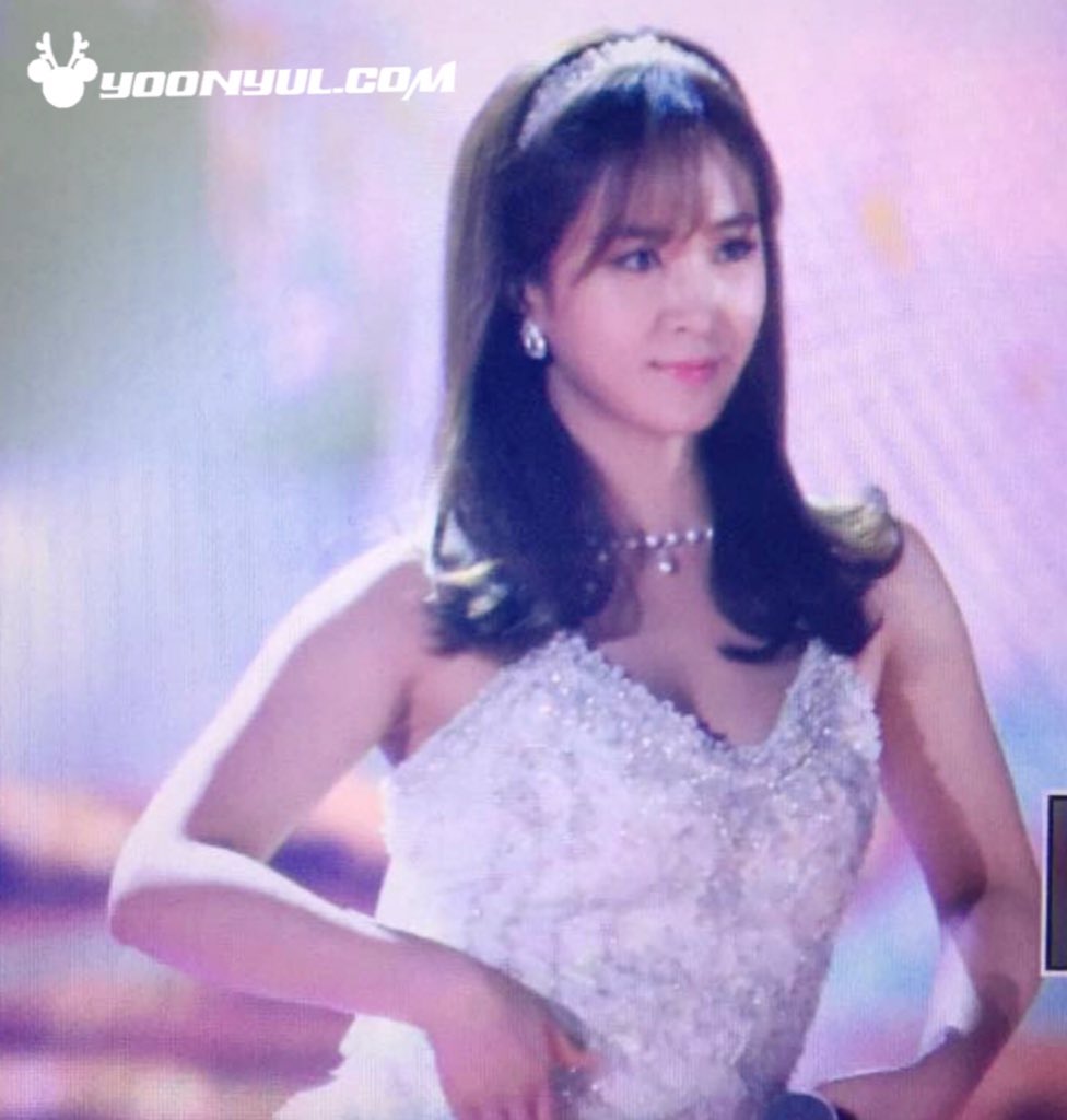 [PIC][30-12-2015]SNSD tham dự "2015 KBS Gayo Daejeon" vào tối nay CXfBVA8UkAAOiwr