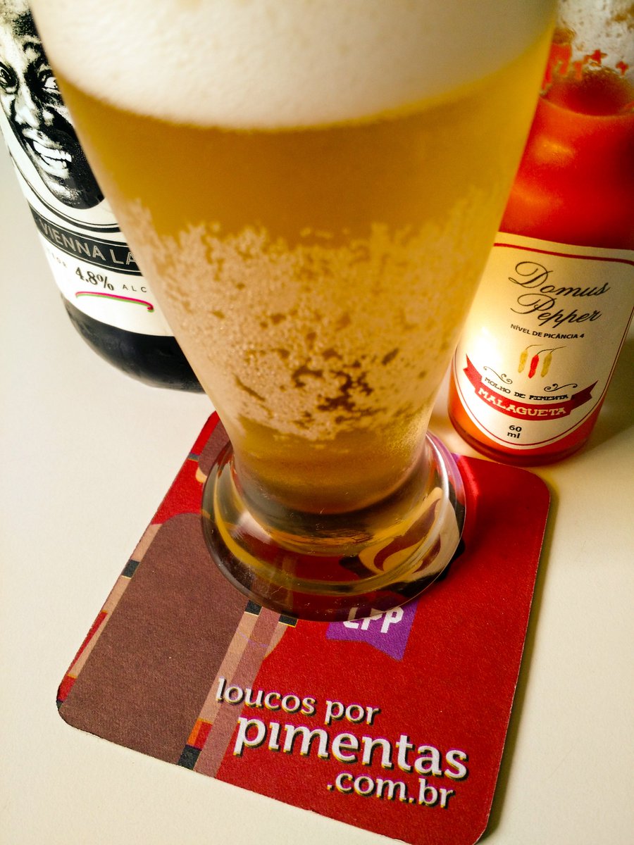 loucospimentas's tweet photo. Biritis e pimentis deixam a vida mais interessantiss! #loucosporpimentas #pimenta #hotsauce #cerveja #biritis https://t.co/AAMDyETyyS