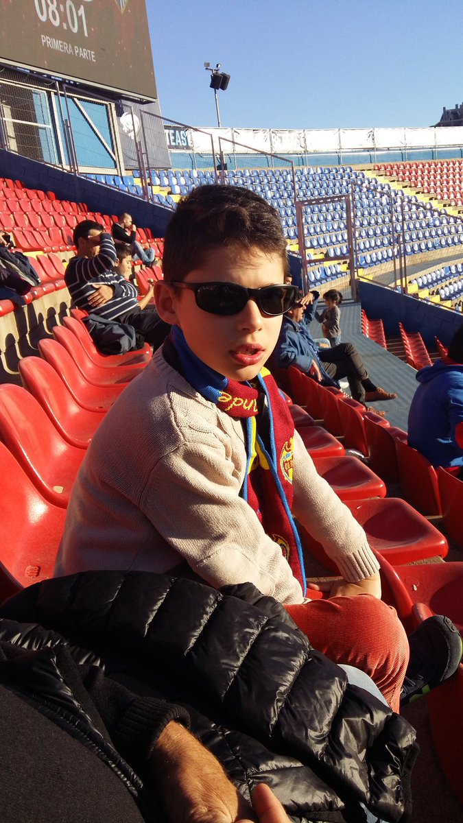 juanmaalmendros's tweet photo. #LUDlive https://t.co/Bf00nq6srt