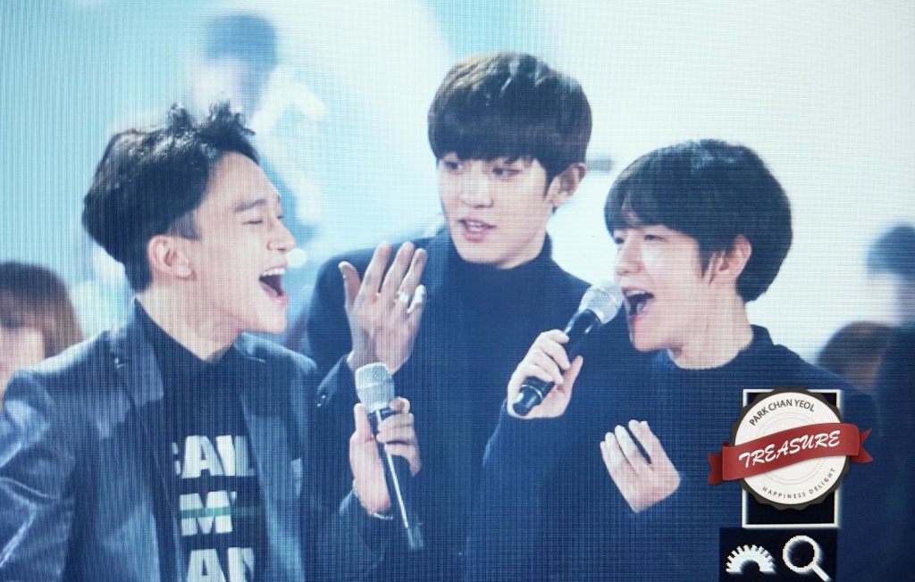 real___vcy's tweet photo. At KBS Gayo Daechukjae @baekbyuneee @kimjoncdae https://t.co/0nWKFfI1QB