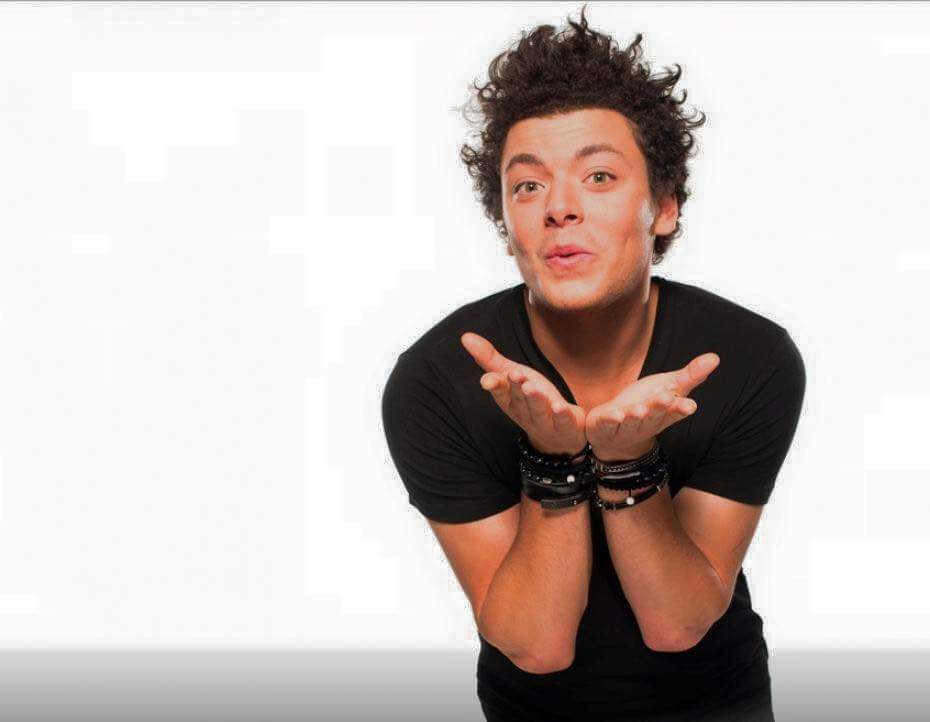 xKaath's tweet photo. Demain c'est le dernier jour de 2015 et on le passe avec Kev Adams au LOFT-Métropolis ! 
📲 06.75.54.36.30 #Kaath https://t.co/P1iscp1T3s