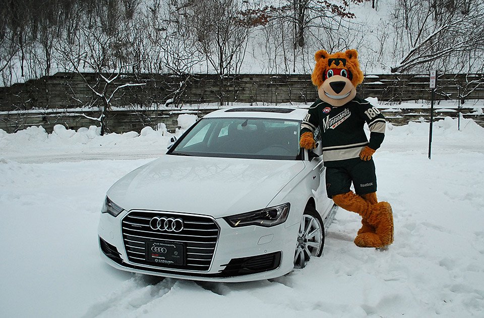 mnwild's tweet photo. Yesterday's outdoor practice by @AudiStPaul &amp; @AudiMinneapolis was a ton of fun. 🎥 Watch: https://t.co/9QqyohcRcA https://t.co/UZHL9KZnXJ