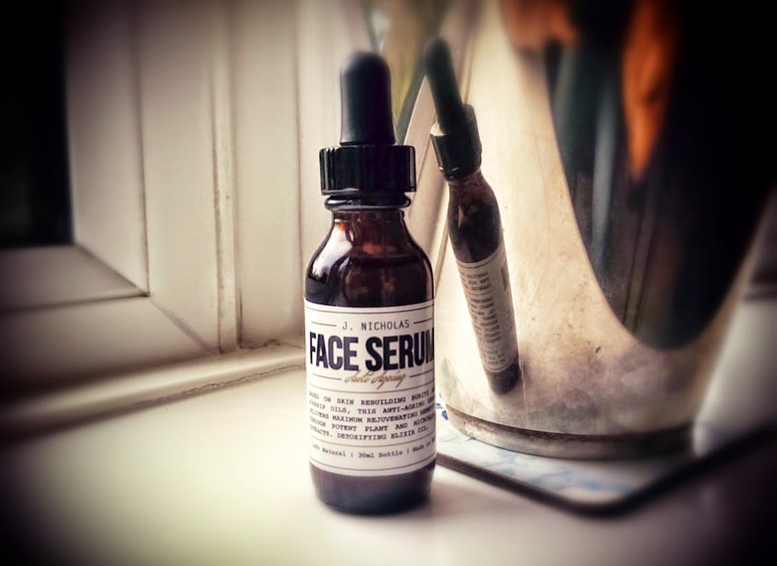 HelloJNicholas's tweet image. It's an anti-ageing solution for fine lines and wrinkles...