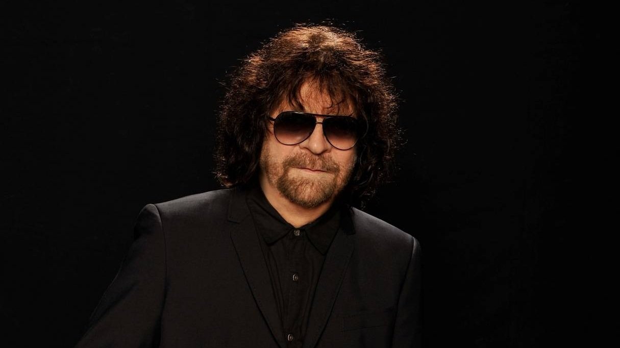 Happy Birthday Jeff!!!
Jeffrey \"Jeff\" Lynne (born 30 December 1947) 