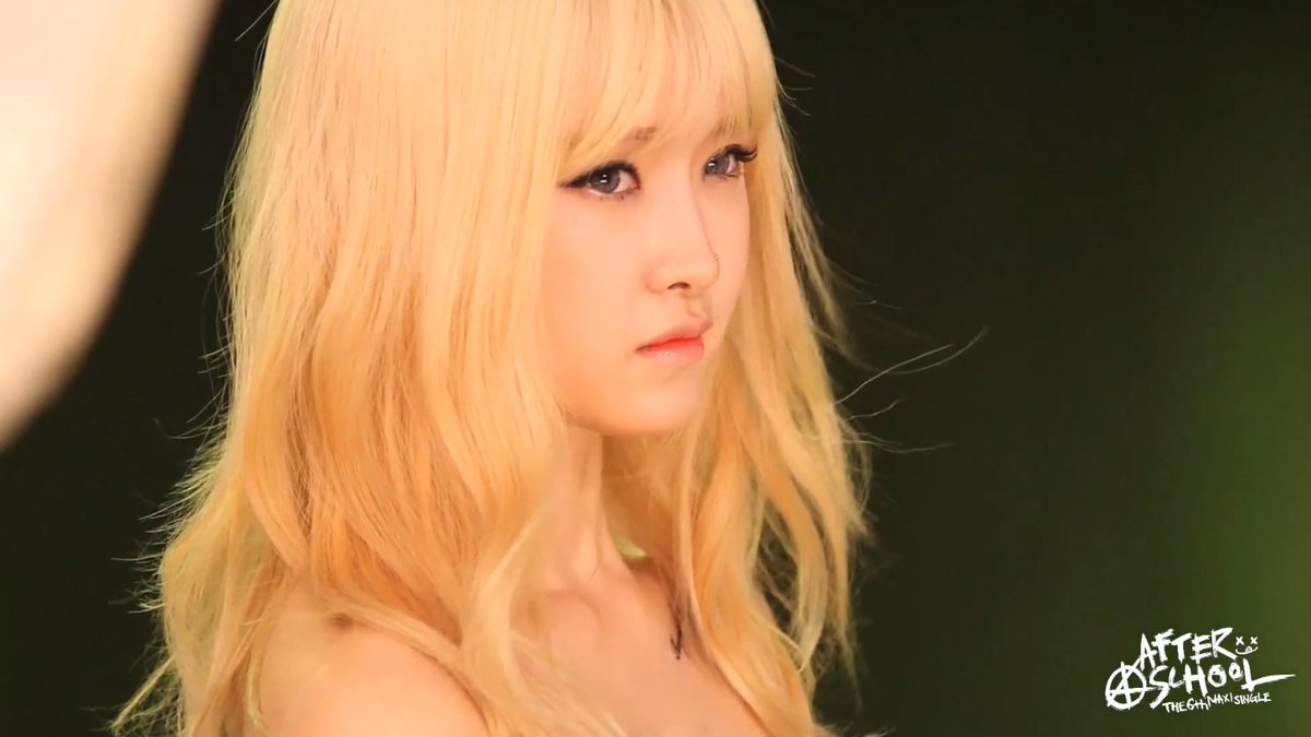 ASplaygirl's tweet photo. #Eyoung_Debut5th https://t.co/ANFLtrtIk7