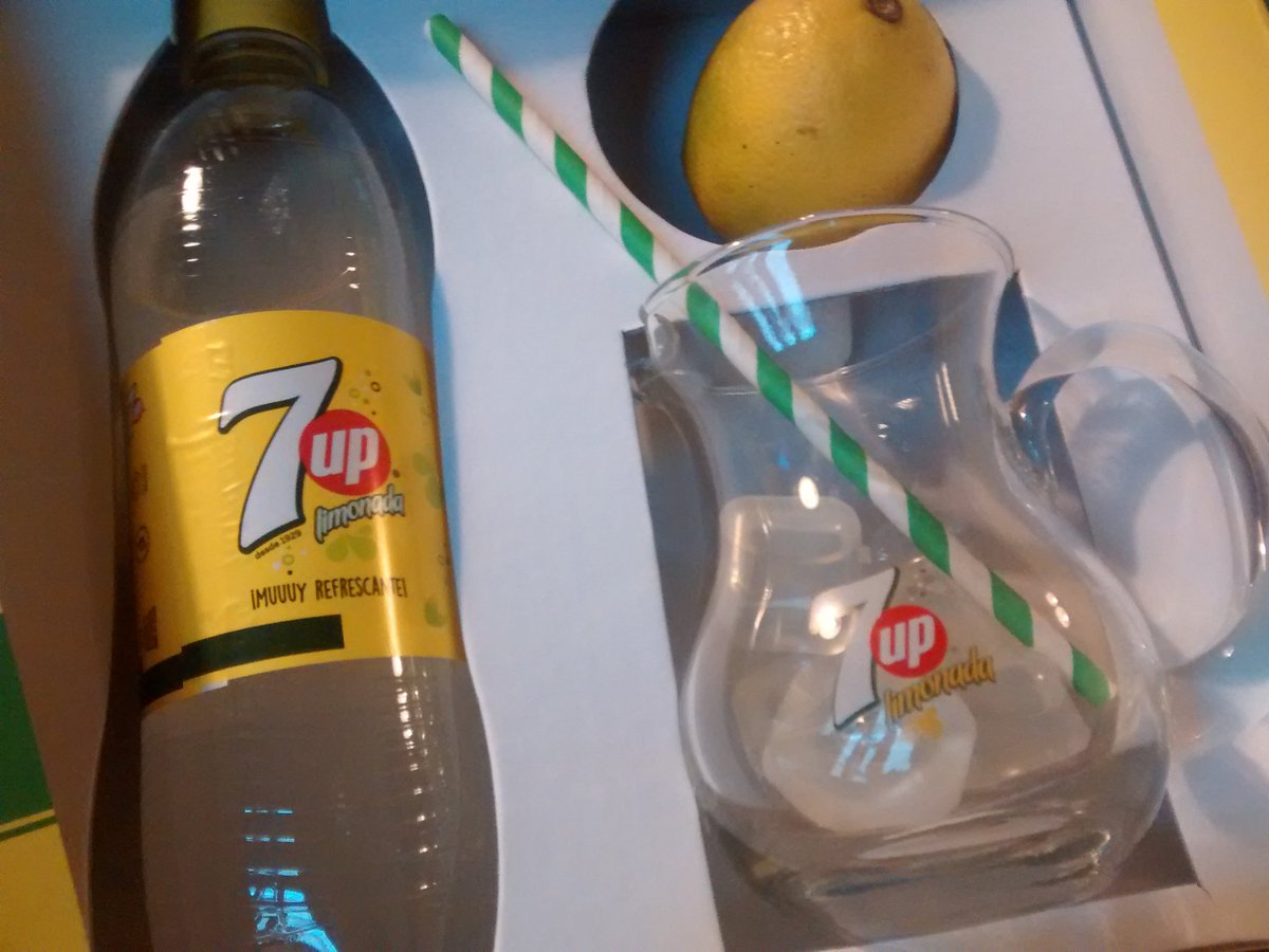 RADIOVIBRA's tweet photo. Con este calorrrrrr, nada mejor que este regalo de @7upArgentina !!! Muchas graciassss! A disfrutar de 7up Limonada https://t.co/Y1cJnPYMEv