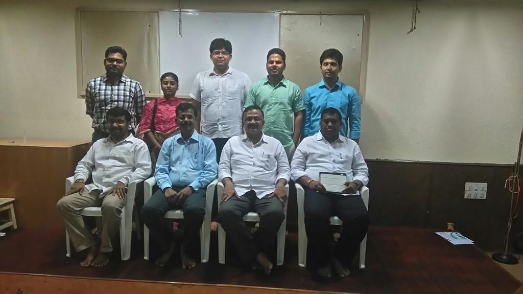 LaxmiTellur's tweet photo. MeDeVision central team held meeting on 27/12/15 fr upcoming all India MeDeVision Conf @ Bangalore.#ABVP @ABVPVoice https://t.co/Wkvi4TspB5