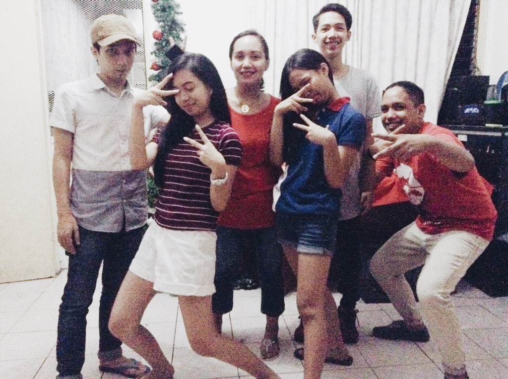 jijijien's tweet photo. Incomplete *insert Kuya Kevin* https://t.co/3Gcc6uxBg8
