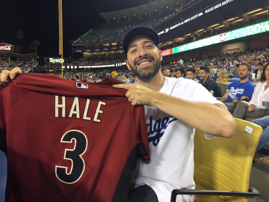 Favorite 2015 baseball moment. @DBacks manager ChipHale sees actor @MrTonyHale and throws him his jersey MID-GAME.
