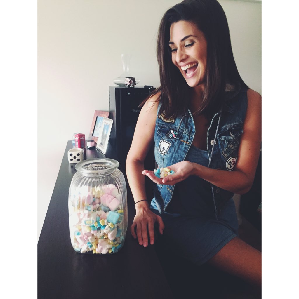 Mi chaleco de #Malibu que me regalaron mis amigos <a href="/andymcdougall/">Andy Mc Dougall</a> y <a href="/FlorMcDougall/">Flor Mc Dougall</a> es un 🔥🔥