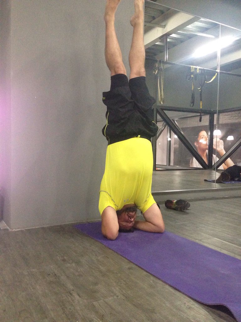 #yoga 🙏🏻🙏🏻 práctica de meditación y relajamiento , cerrando el 2015 !! Gracias Yoga !! <a href="/BikramYogaMex/">Bikram Yoga México</a>