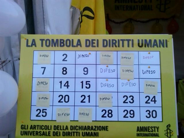 AmnestyLazio's tweet photo. #BefanaSolidale anche domani in piazza Navona vieni a scoprire tombola di #dirittiumani @rep_roma @corriereroma https://t.co/NeHEGq1ce9