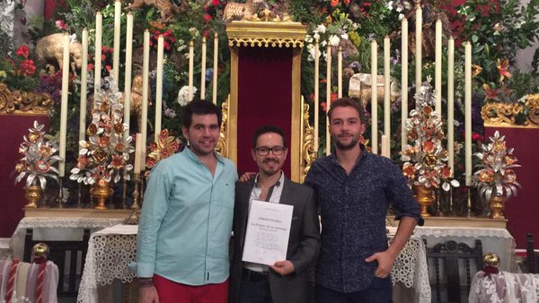 PastoraSMarina's tweet photo. #Repasandoel2015 Recibimos el día 6 de septiembre de @rjordanflores la partitura de "La Fuente de las Pastoras". https://t.co/8X6NWkcqh6