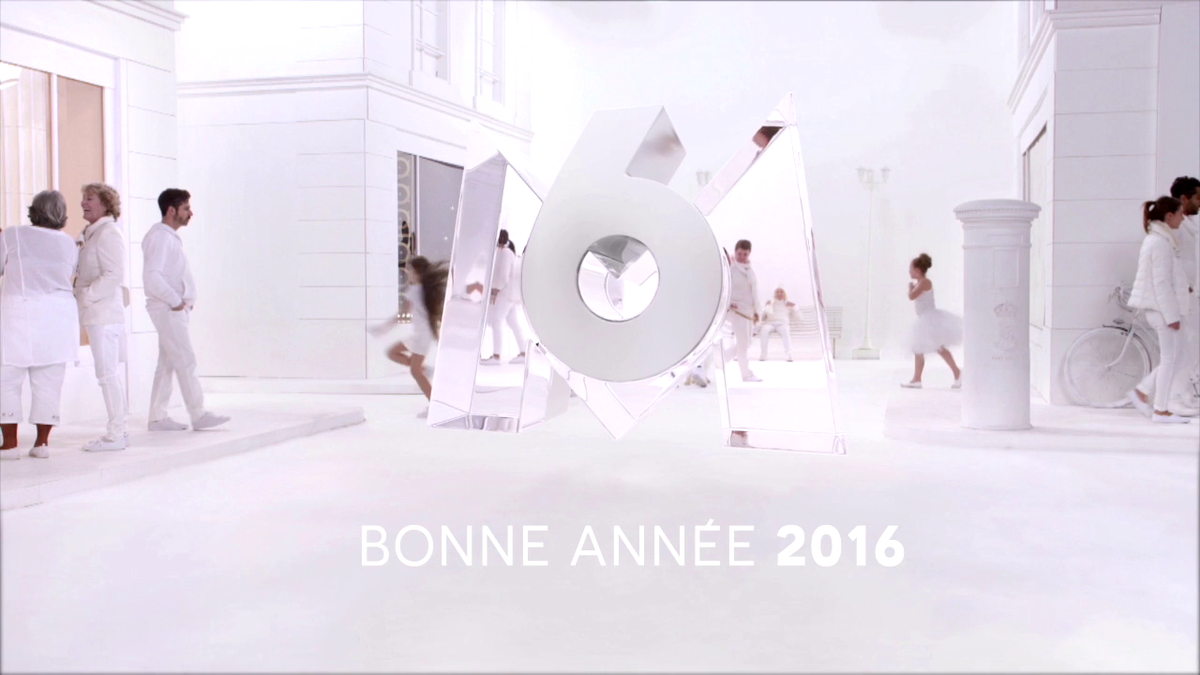 M6's tweet photo. 🎉 M6 vous souhaite une très #BonneAnnee 2016 !
Et en musique !
▶ https://t.co/YLnRk31AIm https://t.co/0VSi3fxYSU