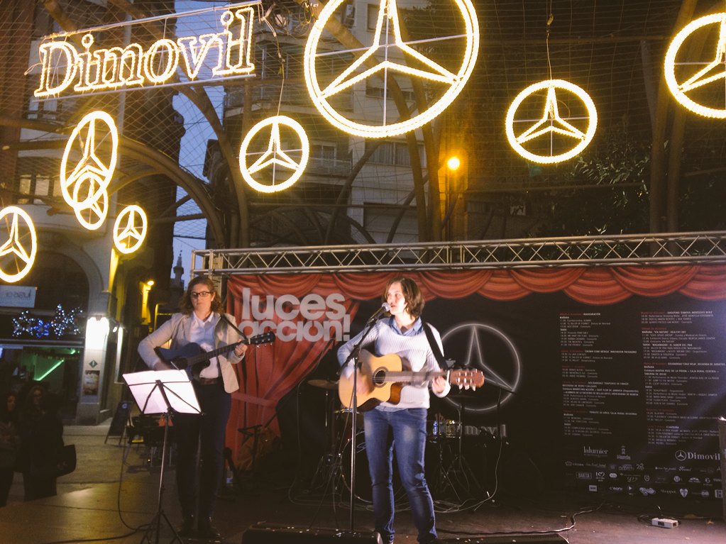 lalumier_'s tweet photo. Marta, Pica y Sarina son #Bluerry y debutan en @LucesAccionFest. ¡Bravo! https://t.co/DLuwGhzSNi