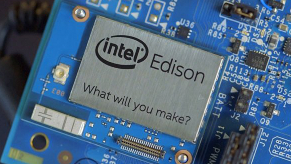 intel's tweet image. #FlightLab: Intel Edison takes control of this fleet of @SkyworksAs #quadcopters.  #drones