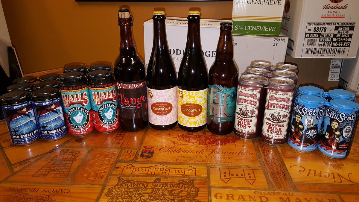 abcbeerjohnf's tweet photo. Last new brews of 2015. Come stock up for the new year at your craft beer headquarters! #HappyBrewYear #craftoclock https://t.co/NC4VrxJPtC