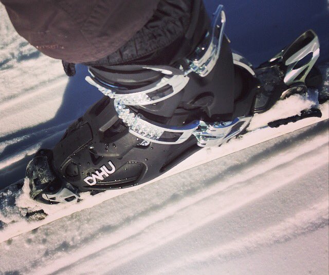 izacampasquet's tweet photo. Testé les nouvelles "chaussures/chaussons" 👍🏼🎿#DAHU #DahuSports today @LaToussuire ac  @DenisBrogniart #SpringSki ☀️ https://t.co/MwhoSPaBM3