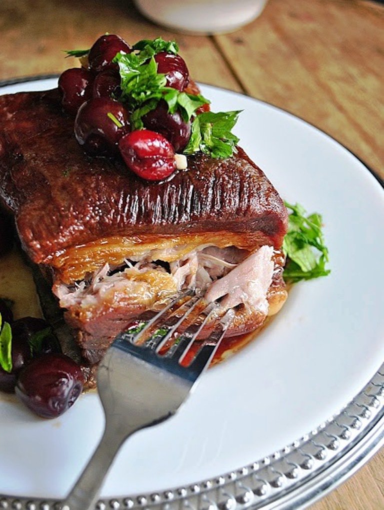 FreeRecipesR's tweet photo. Slow Cooked Pork Ribs with Balsamic Cherries - https://t.co/VnGXbWAoX2 #food #istafood #foodporn #foods #dinner #coo https://t.co/EDSgruyzIb