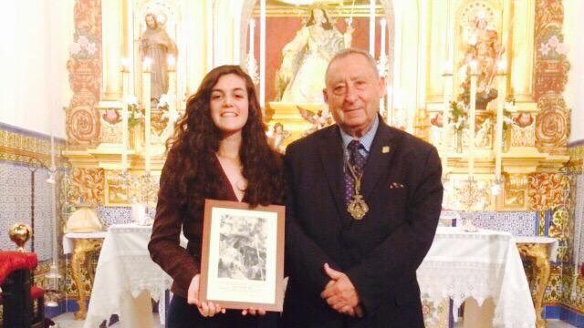 PastoraSMarina's tweet photo. #Repasandoel2015 Consuelo Muñoz encarnó a Santa Marina en la procesión vistiendo un traje de José Manuel Valencia. https://t.co/2yckp1O3kn