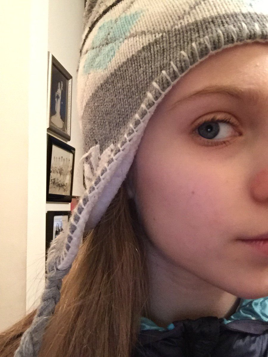 becca_palmtrees's tweet photo. Cooooooold https://t.co/7ZijGvweZi