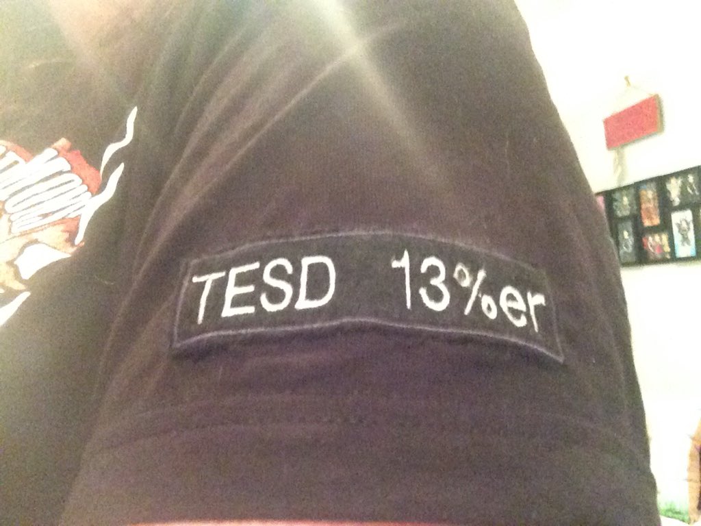 Gem2483's tweet photo. Finally had time to sew on my #13%er #TESDPatch Thank you again @missbelluk ...Feeding my addiction to Patches! πππ€π» https://t.co/KSRjXiH1pp