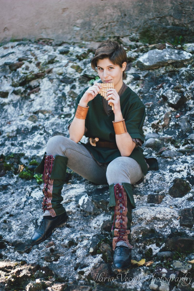 SofiGuerri97_'s tweet photo. New pictures!! Photo credits to: @IlariaVecchiPh #OUAT @RobbieKay @robertcarlyle_ @OnceUponAFan https://t.co/XGcjvhMby2