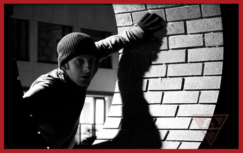 SandovalKarate's tweet photo. Martial Artist Disarms Knife-Wielding Robber - https://t.co/stAkBdVybf https://t.co/l9xbgU0TSg