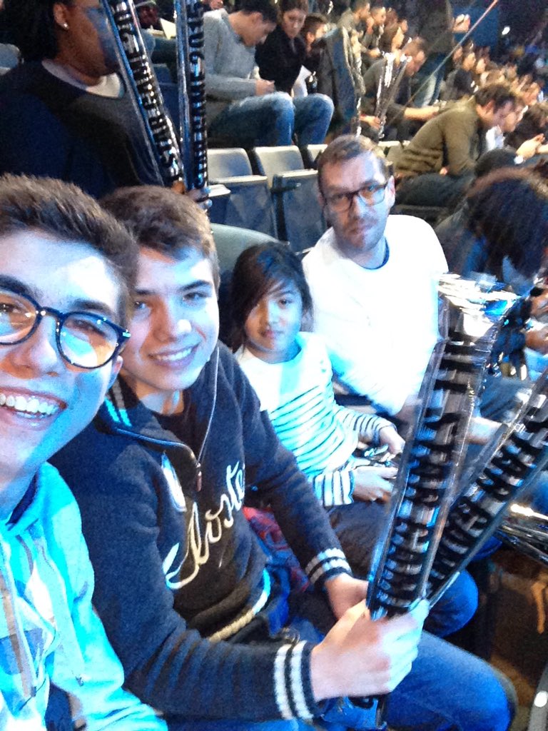 _PoroGZ's tweet photo. @SFR #ASG2015 On est prêt !!! 🏀🔥🔥 https://t.co/3No1cAJW3Z