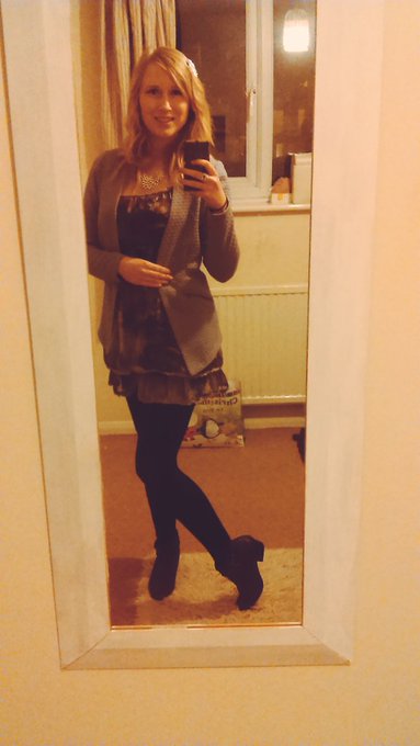 Just ready to go out for dinner and drinks with the girlies :) https://t.co/t9PtBWXb7L<a href="/tag/adultwork"class="tags"><span>#adultwork</span></a>