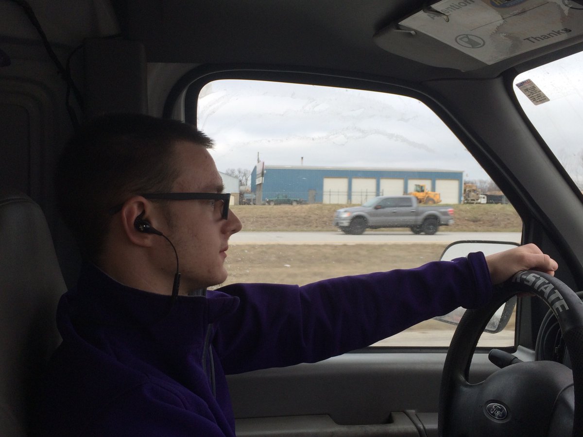 Memphis or bust!  Varney’s, serving K-Staters since 1890!
#bowlbound #varneys