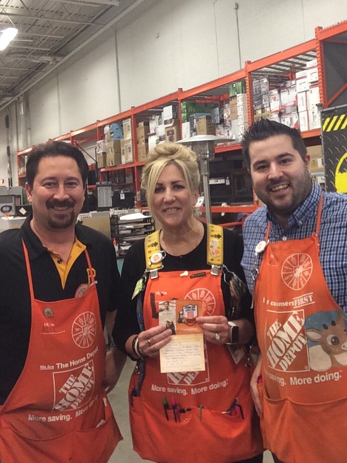 Emazzant's tweet photo. Awesome job Liz.. Amazing customer service here at the Butler Home Depot! https://t.co/LlEa1P17Xw