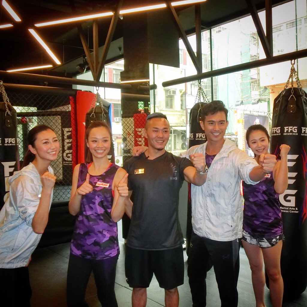 superunithk's tweet photo. 今日我們四位隊員去到FFG 旺角分店跟教練習訓為渣馬做準備 #supeRUNit #FFG #馬拉松預備班 
FFG馬拉松訓練課程，為你備戰馬拉松！ #Fitness #武術健身 https://t.co/tP9CuNzw5H