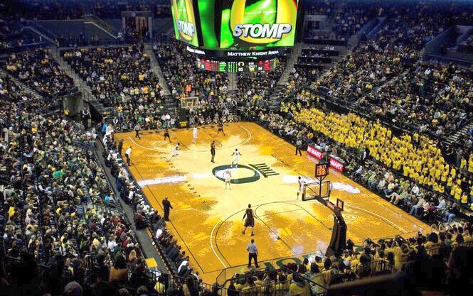 HottestStadiums's tweet photo. University of Oregon 💚 (Eugene, OR) https://t.co/QC8xF0HMQv