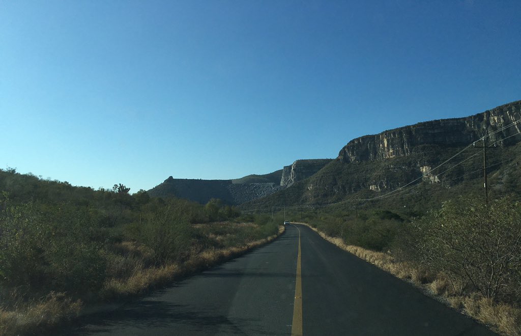 dianaegzz's tweet image. Se me hace un nudo en el 💔 al ver cómo están destrozando nuestras #MontañasNorestenses #VillaldamaNL @PROFEPA_Mx 😭