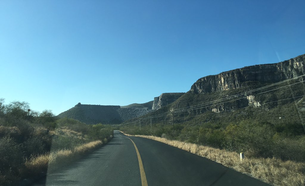 dianaegzz's tweet image. Se me hace un nudo en el 💔 al ver cómo están destrozando nuestras #MontañasNorestenses #VillaldamaNL @PROFEPA_Mx 😭