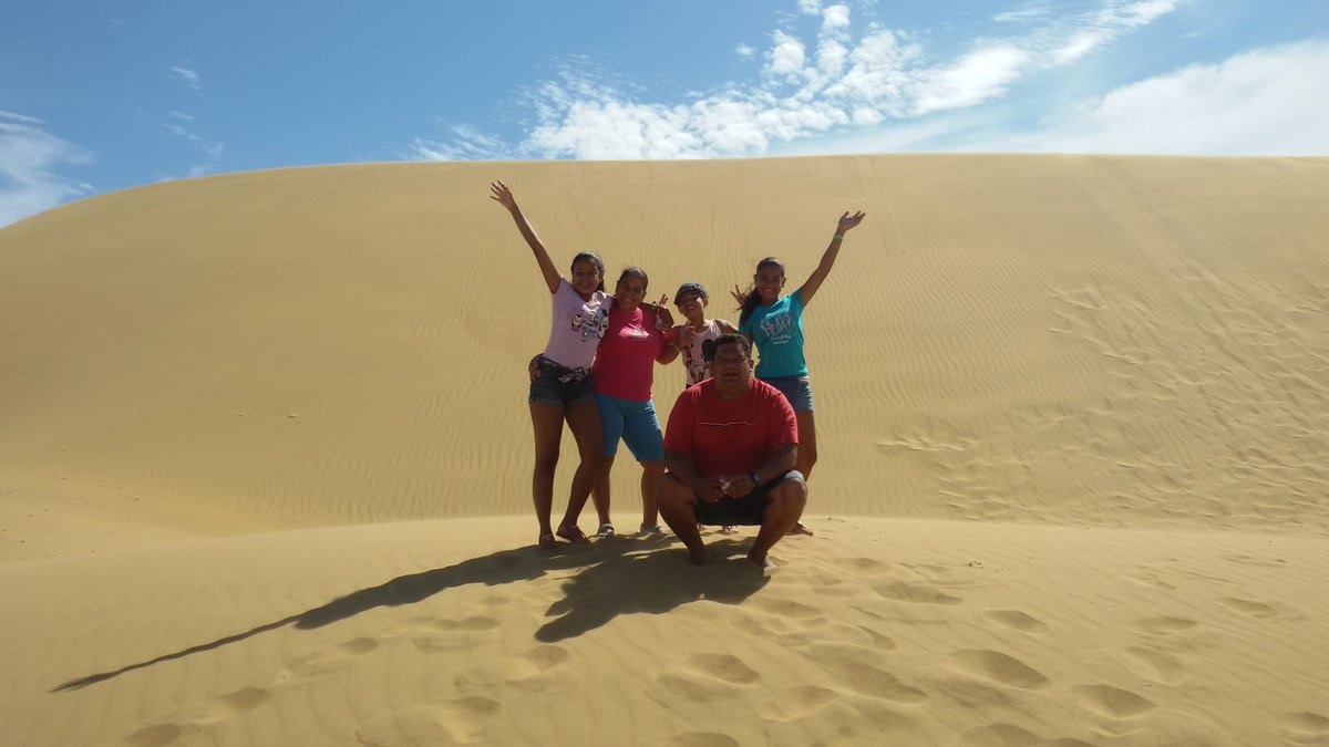 JennelyH's tweet photo. #familia #coro #vacation #summer https://t.co/PNpZicUxeM