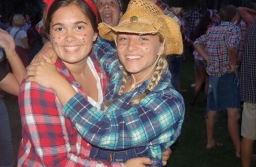 AshleyMoeck's tweet photo. #YoungLife2015 thank u for teaching me about Christ with my best friends, cabin time, and ordinary games https://t.co/9LwQtqA726