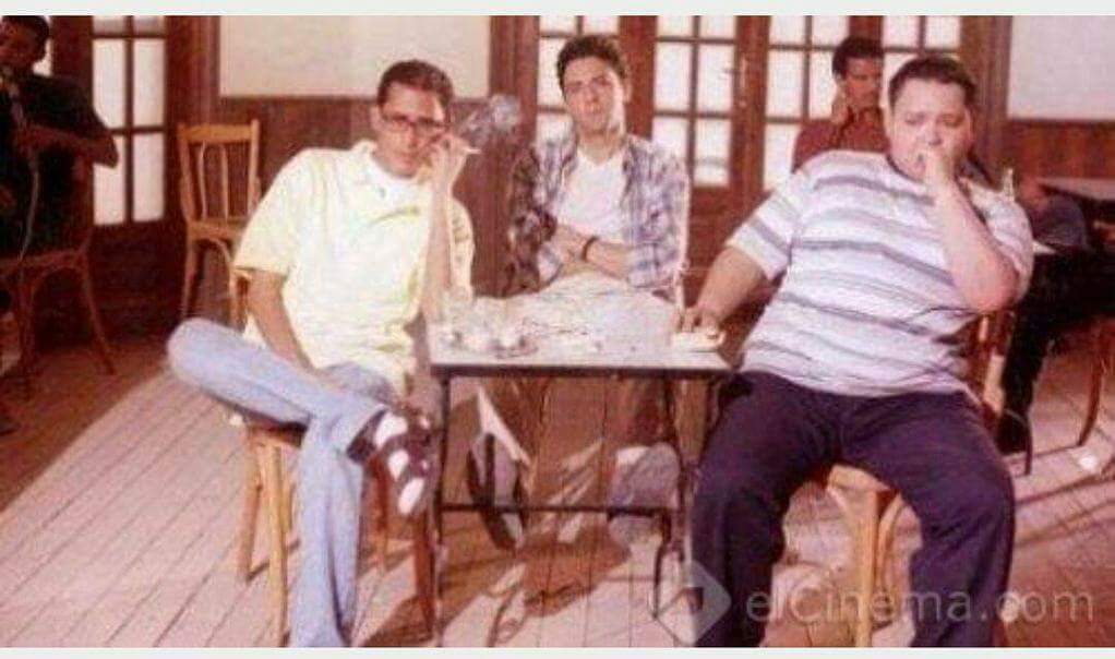 AV_M_Ibrahim's tweet photo. انا والشلة ف الكريسماس 😂 https://t.co/TDRac8EdOt
