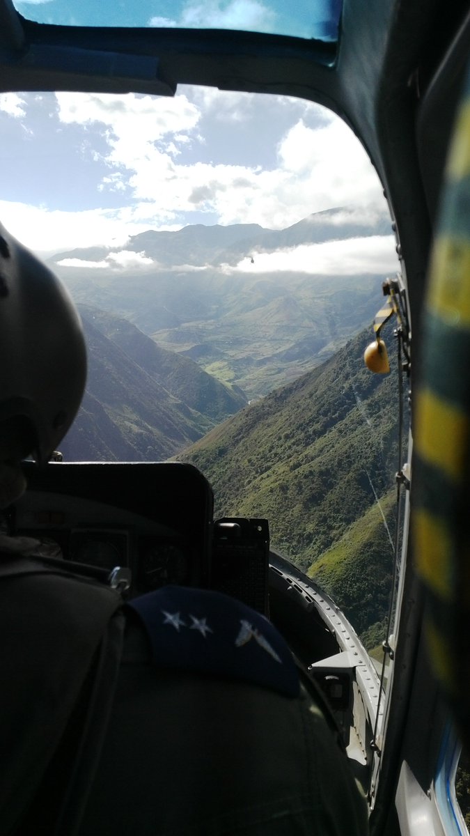 FUGARTE82's tweet photo. @FuerzaAereaEc @AlaDeCombate22 https://t.co/JcO181COww