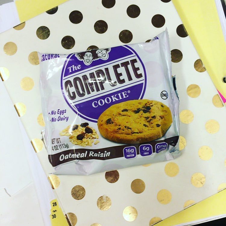 bestofprinceton's tweet image. Best oatmeal raisin cookie ever!!!! And it’s vegan!!!!! 😋😋😋😋🙌🙌🙌🙌 #vegancookie #thecomplete… ift.tt/1Ot8wgD