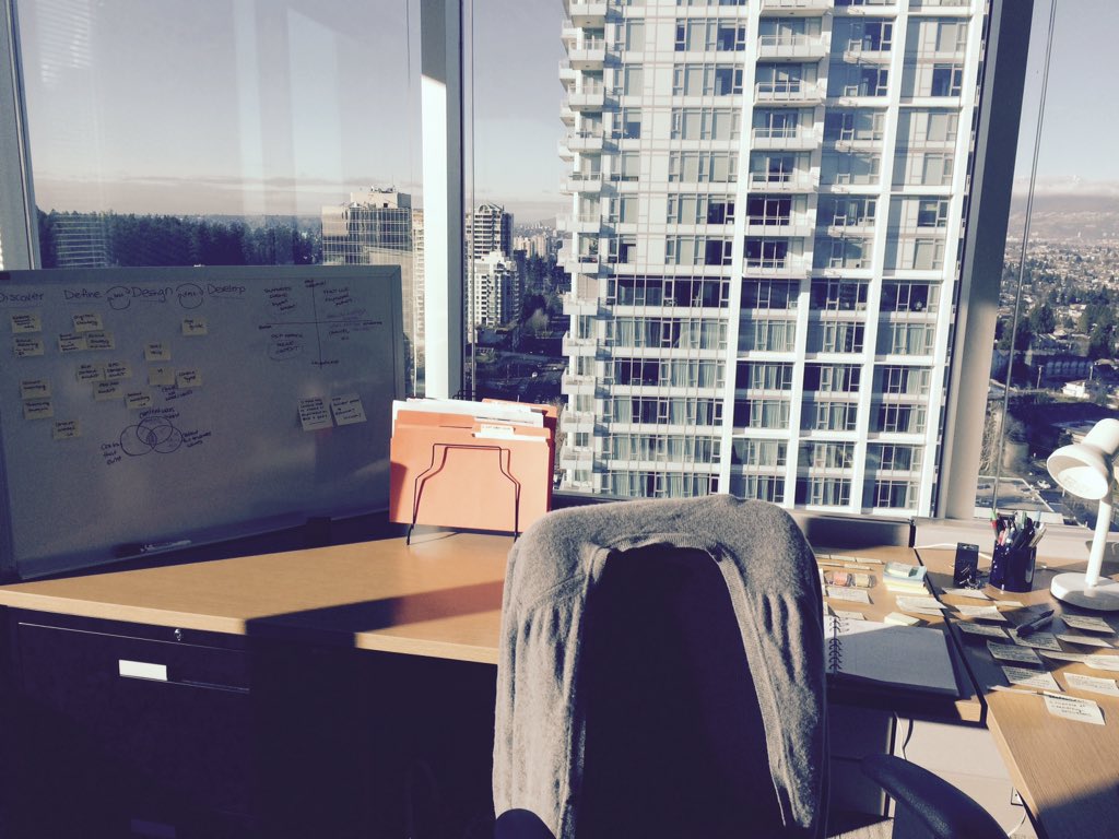 ChamgirlLei's tweet photo. The view as I do some content strategy work #postitcrazy #contentaudits #designthinking #doublediamond https://t.co/M406MUbsj1