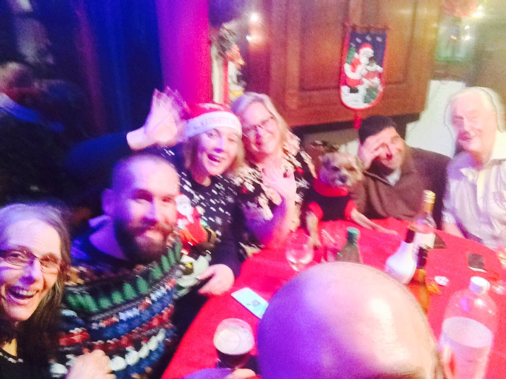 LouisePrice007's tweet photo. @Beachdrifter74 @phil_003 @chezza_03 @helenprice01 @johnprice01 @Dapps1983 https://t.co/h2Vh9xUylL